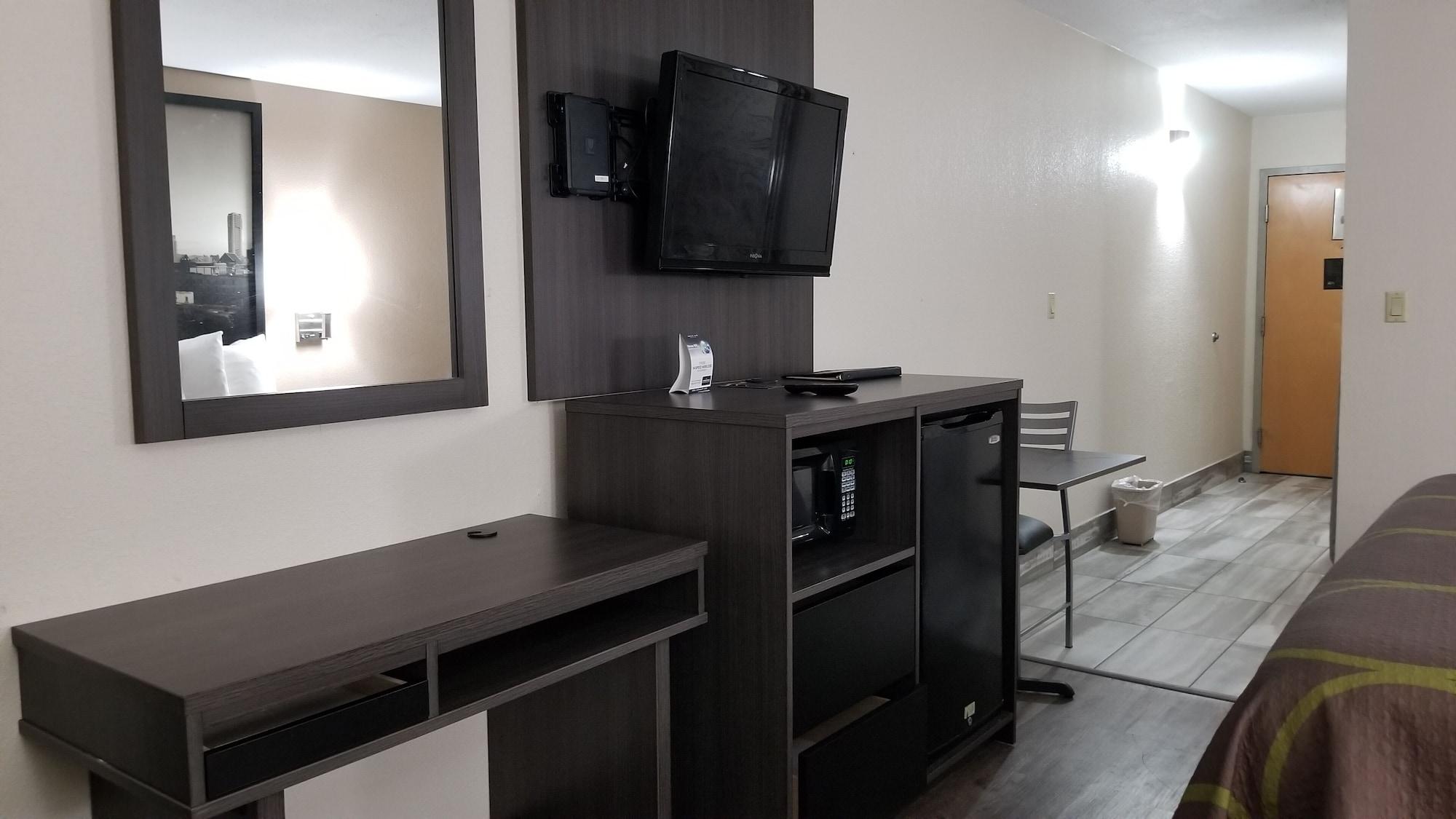 Hotel Super 8 By Wyndham Dickson Extérieur photo
