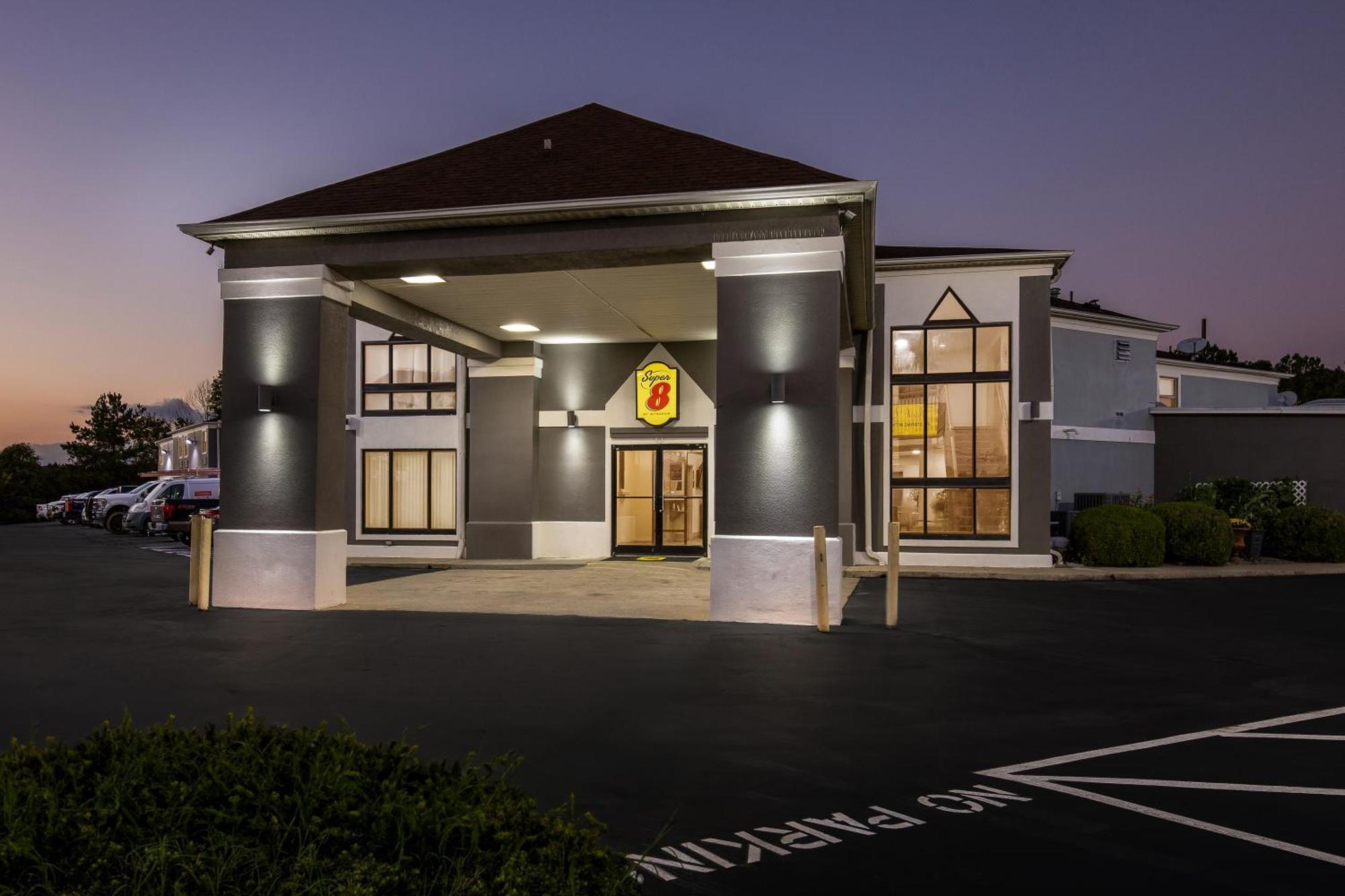 Hotel Super 8 By Wyndham Dickson Extérieur photo