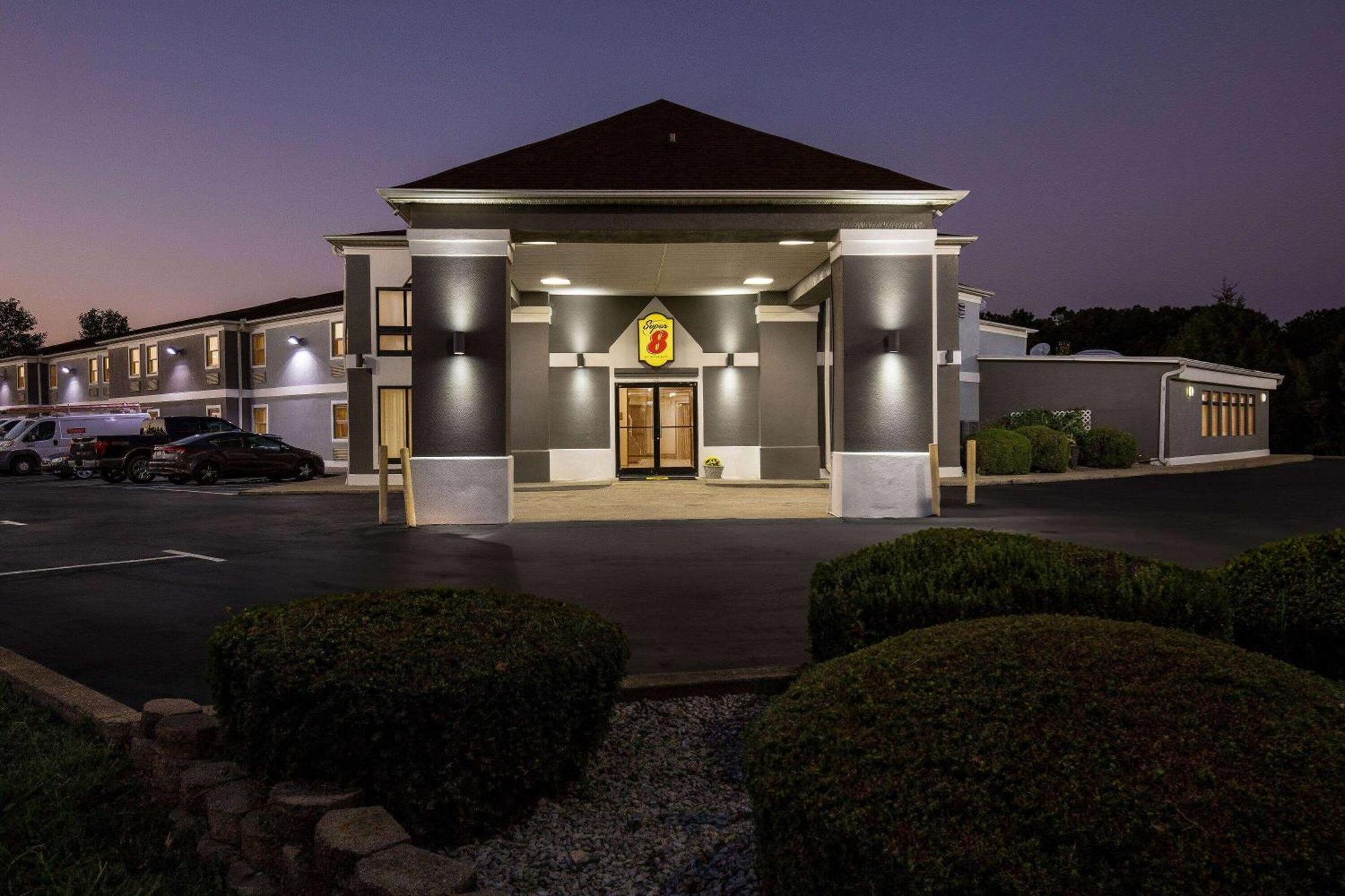 Hotel Super 8 By Wyndham Dickson Extérieur photo