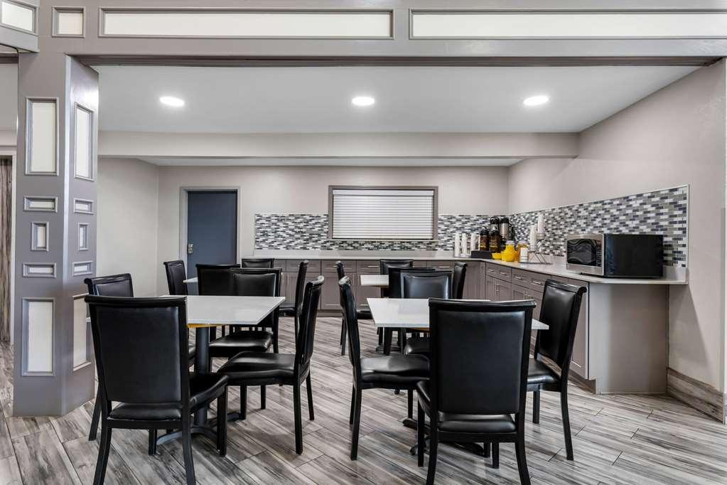 Hotel Super 8 By Wyndham Dickson Restaurant photo